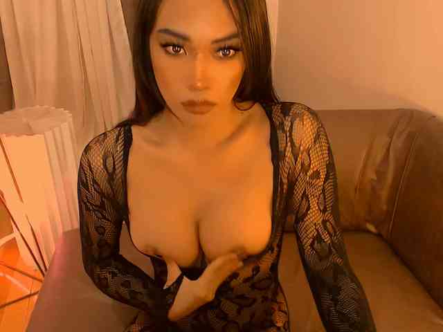 xqueenyunis xqueenyunis