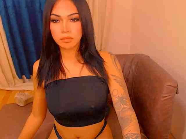 xqueenyunis