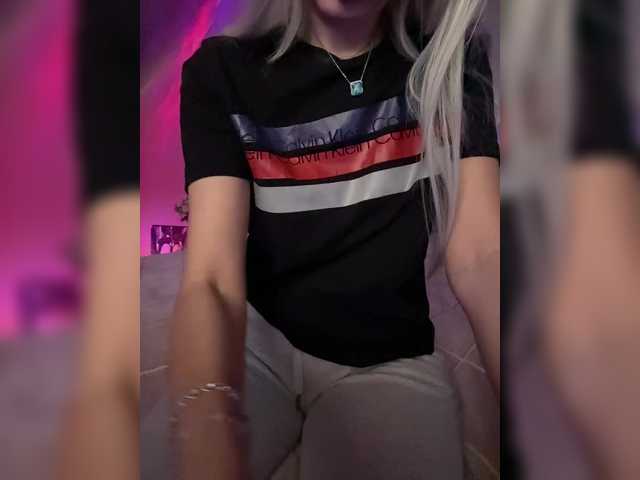 Cosmos13131's BongaCams show and profile