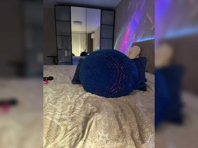 Cosmos13131 Live Cam on BongaCams