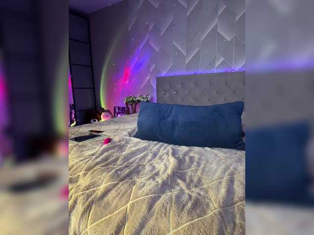 Cosmos13131's BongaCams show and profile