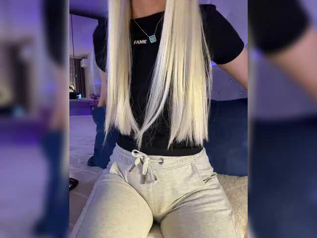 Cosmos13131's BongaCams show and profile