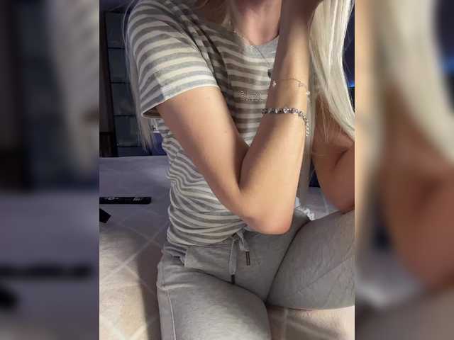 Cosmos13131's BongaCams show and profile