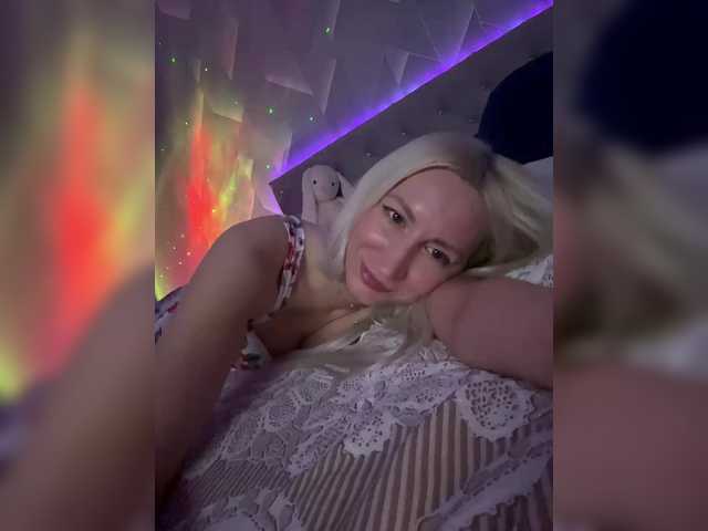 Cosmos13131's BongaCams show and profile