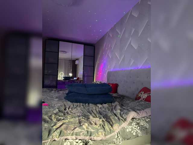 Cosmos13131's BongaCams show and profile