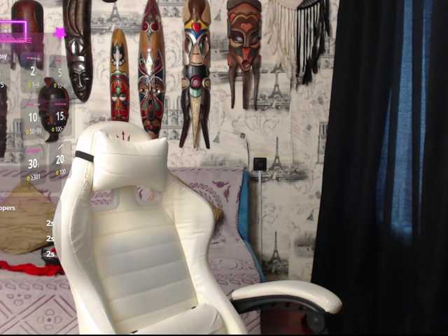 CrazyLaGirl's BongaCams show and profile