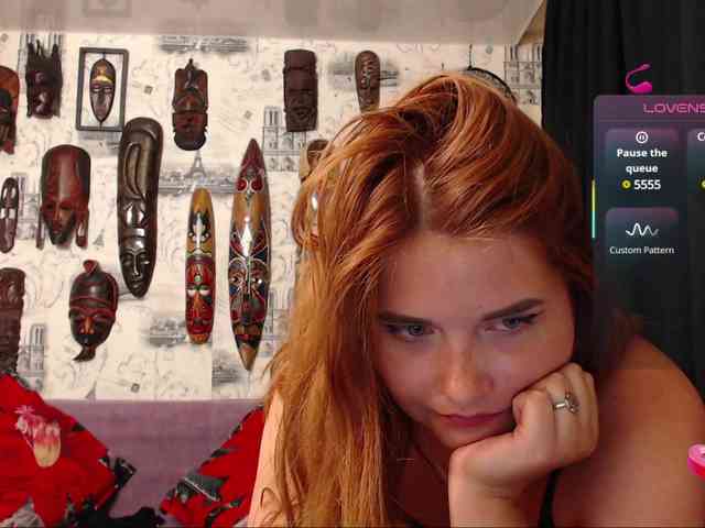 CrazyLaGirl webcam