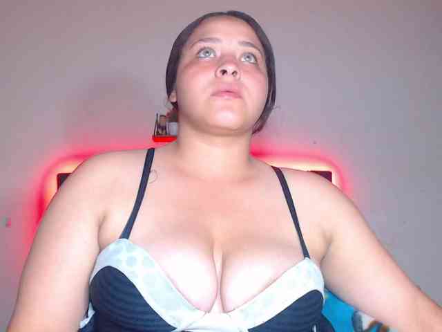 bella-mike webcam