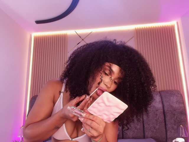 naia-blesed's BongaCams show and profile