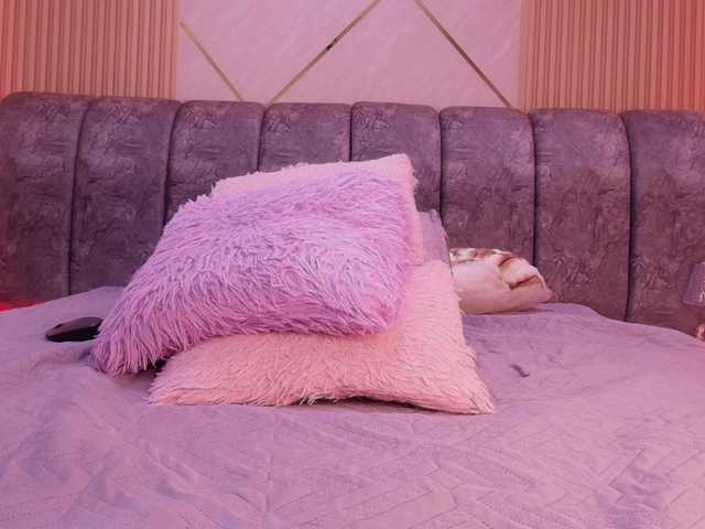 naia-blesed's BongaCams show and profile