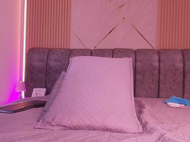 naia-blesed's BongaCams show and profile