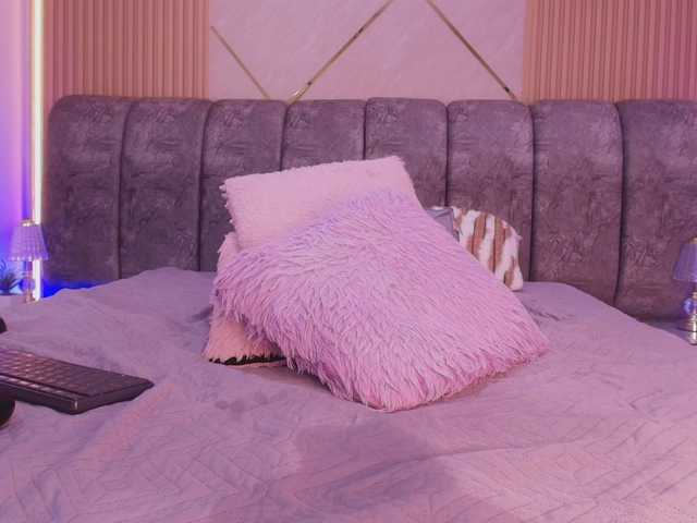 naia-blesed's BongaCams show and profile