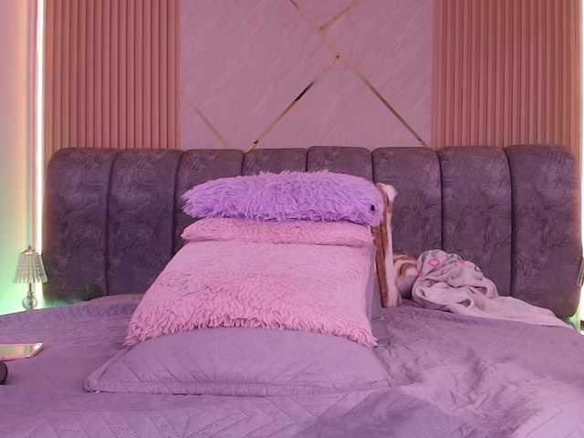 naia-blesed's BongaCams show and profile