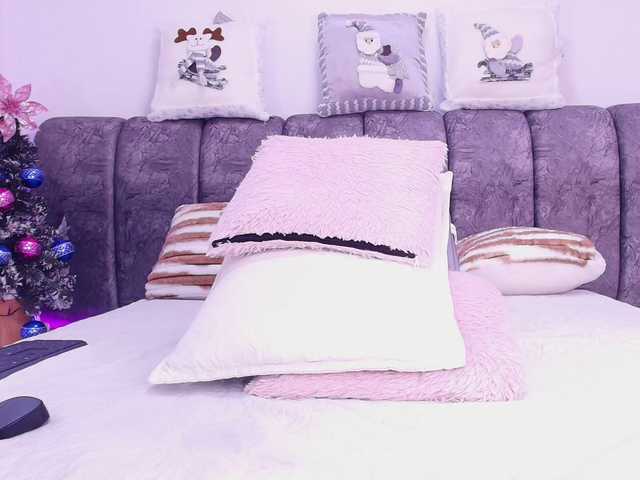 naia-blesed's BongaCams show and profile