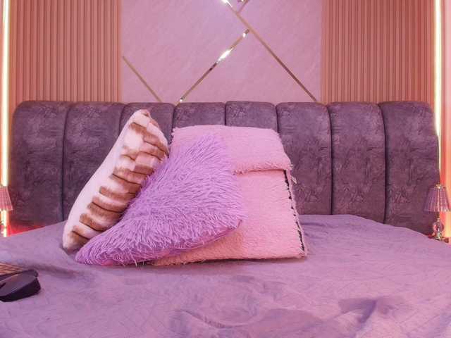 naia-blesed's BongaCams show and profile