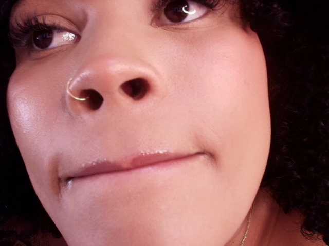 naia-blesed's BongaCams show and profile