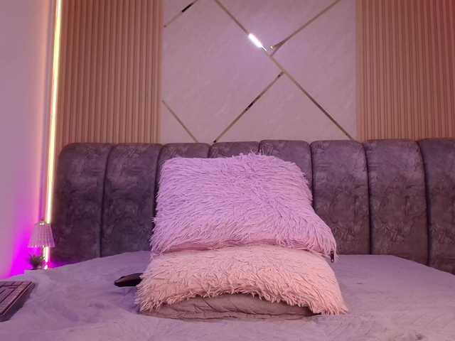 naia-blesed's BongaCams show and profile