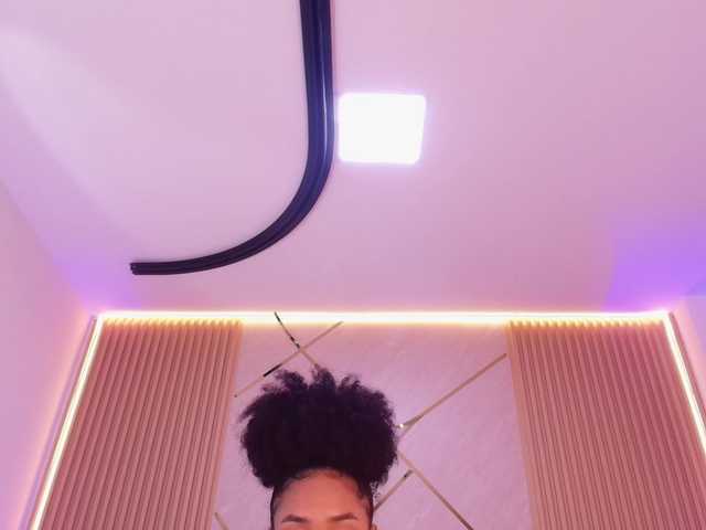 naia-blesed's BongaCams show and profile