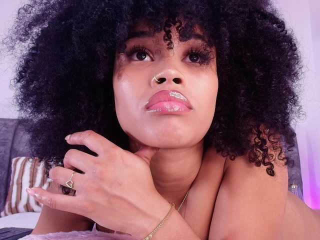 naia-blesed's BongaCams show and profile