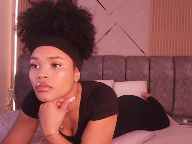 naia-blesed's BongaCams show and profile