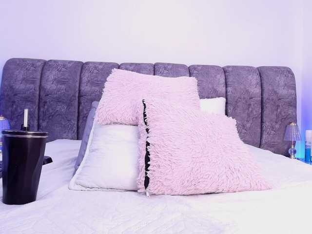 naia-blesed's BongaCams show and profile