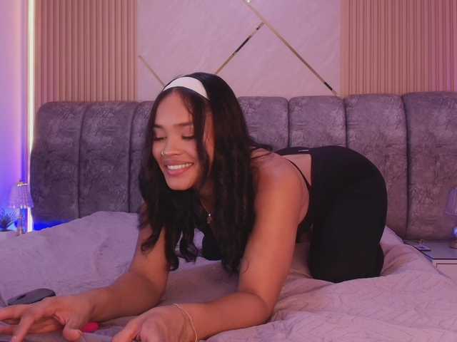 naia-blesed's BongaCams show and profile