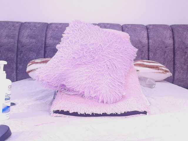 naia-blesed's BongaCams show and profile