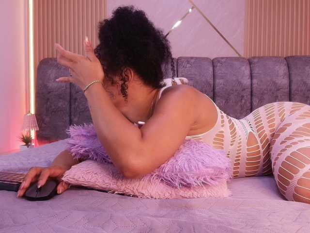 naia-blesed's BongaCams show and profile