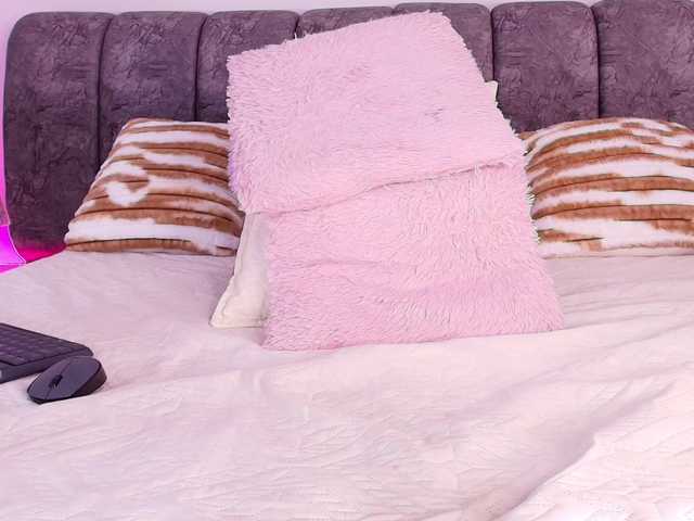  naia-blesed chat room