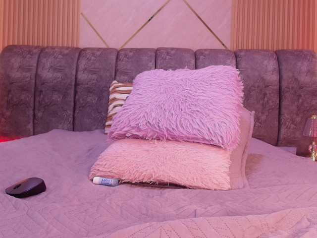 naia-blesed's BongaCams show and profile