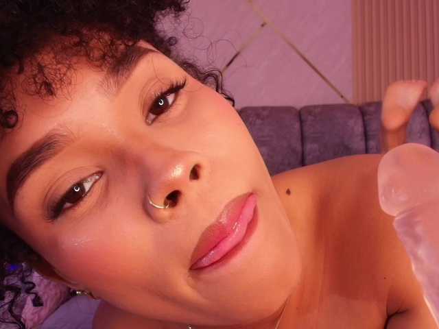 naia-blesed's BongaCams show and profile