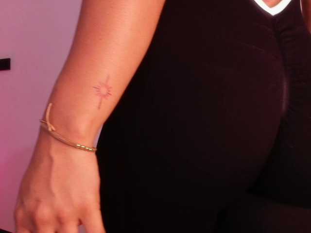 naia-blesed's BongaCams show and profile