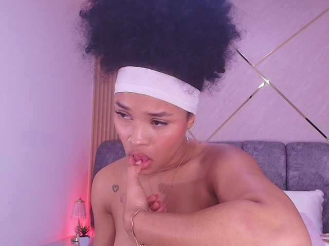 naia-blesed's BongaCams show and profile