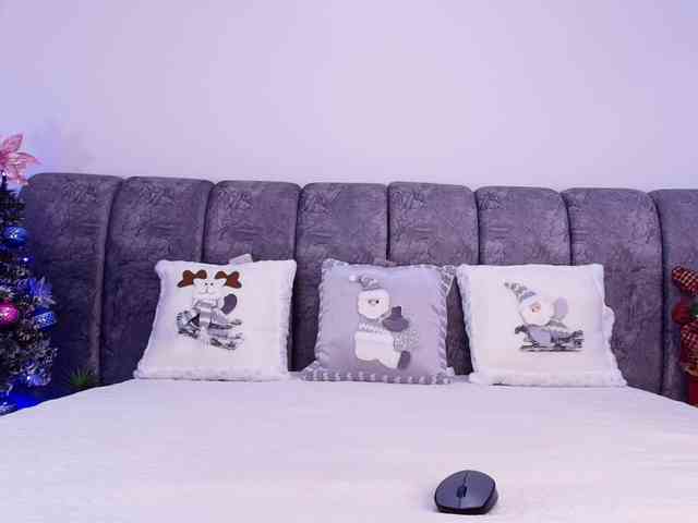 naia-blesed naia-blesed