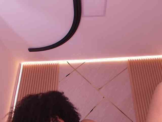 live sex cam porn Naia-blesed