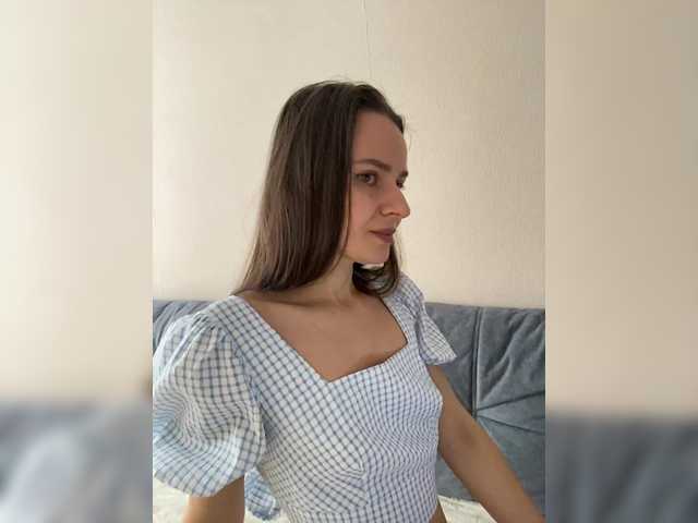 Iris-289's BongaCams show and profile