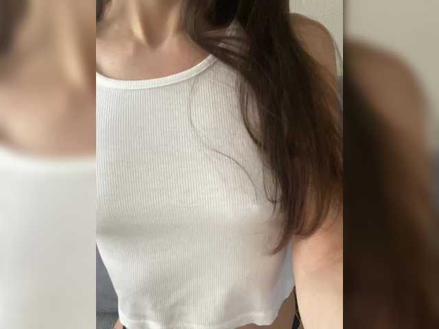 Iris-289's BongaCams show and profile