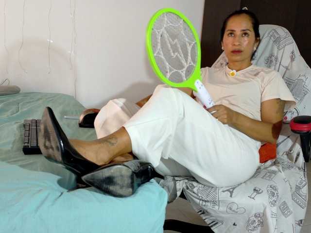 cataleya35's BongaCams show and profile