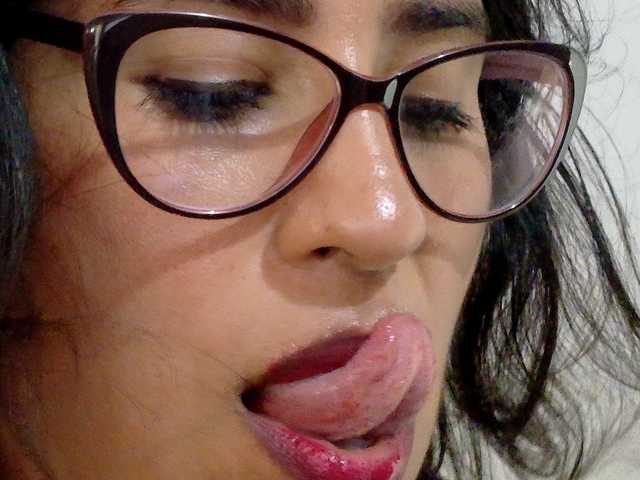 cataleya35's BongaCams show and profile