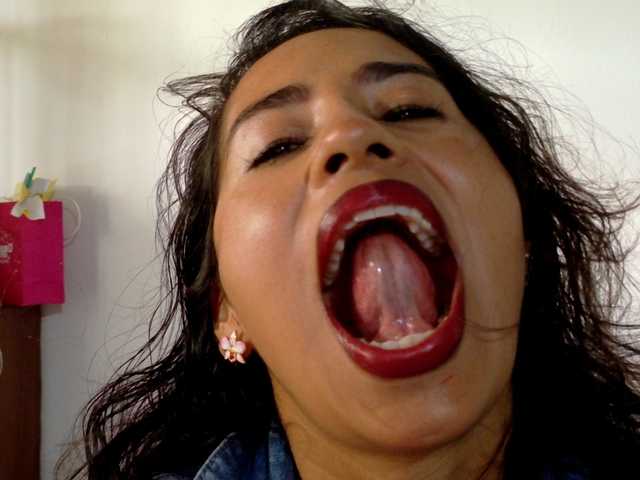 cataleya35's BongaCams show and profile