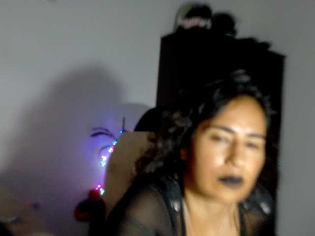 cataleya35's BongaCams show and profile