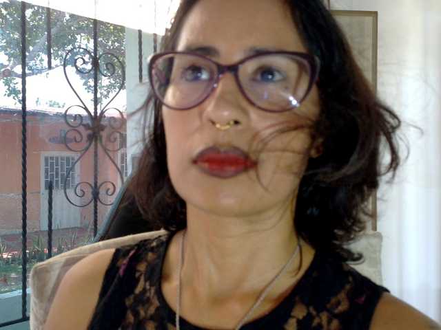 cataleya35's BongaCams show and profile