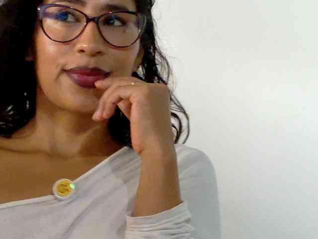 cataleya35 Live Webcam on BongaCams