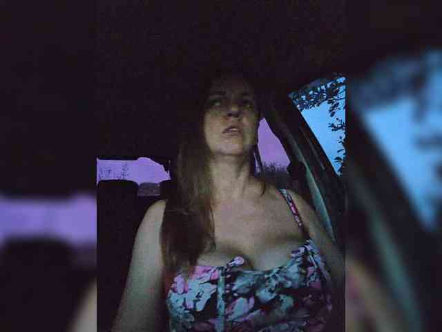 MilaSavory webcam
