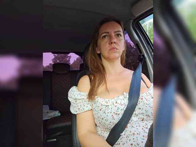 MilaSavory webcam