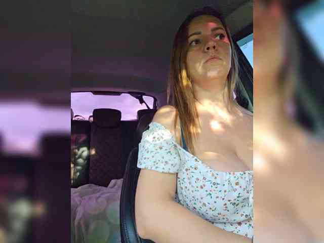MilaSavory webcam