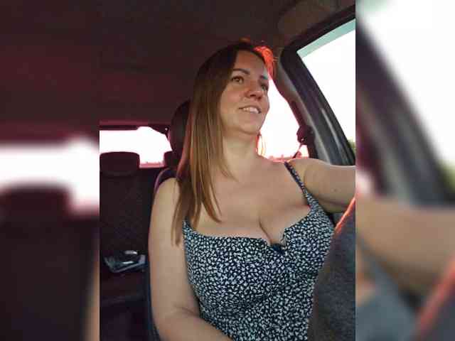 MilaSavory webcam