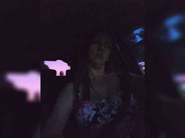 MilaSavory webcam
