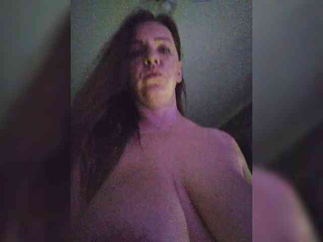 MilaSavory webcam