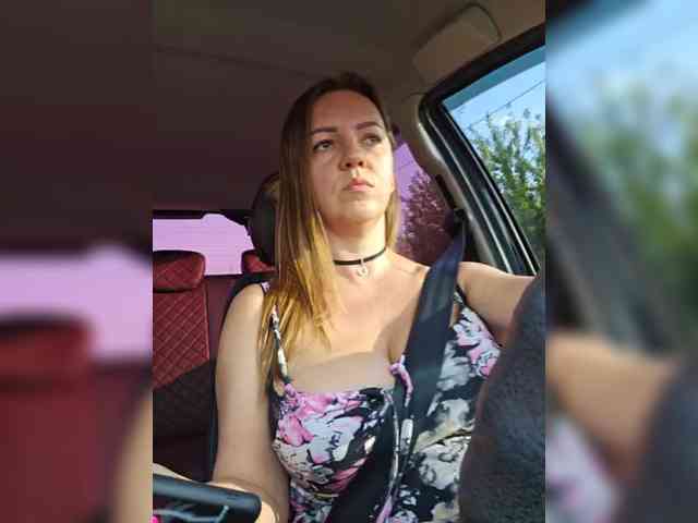 MilaSavory webcam